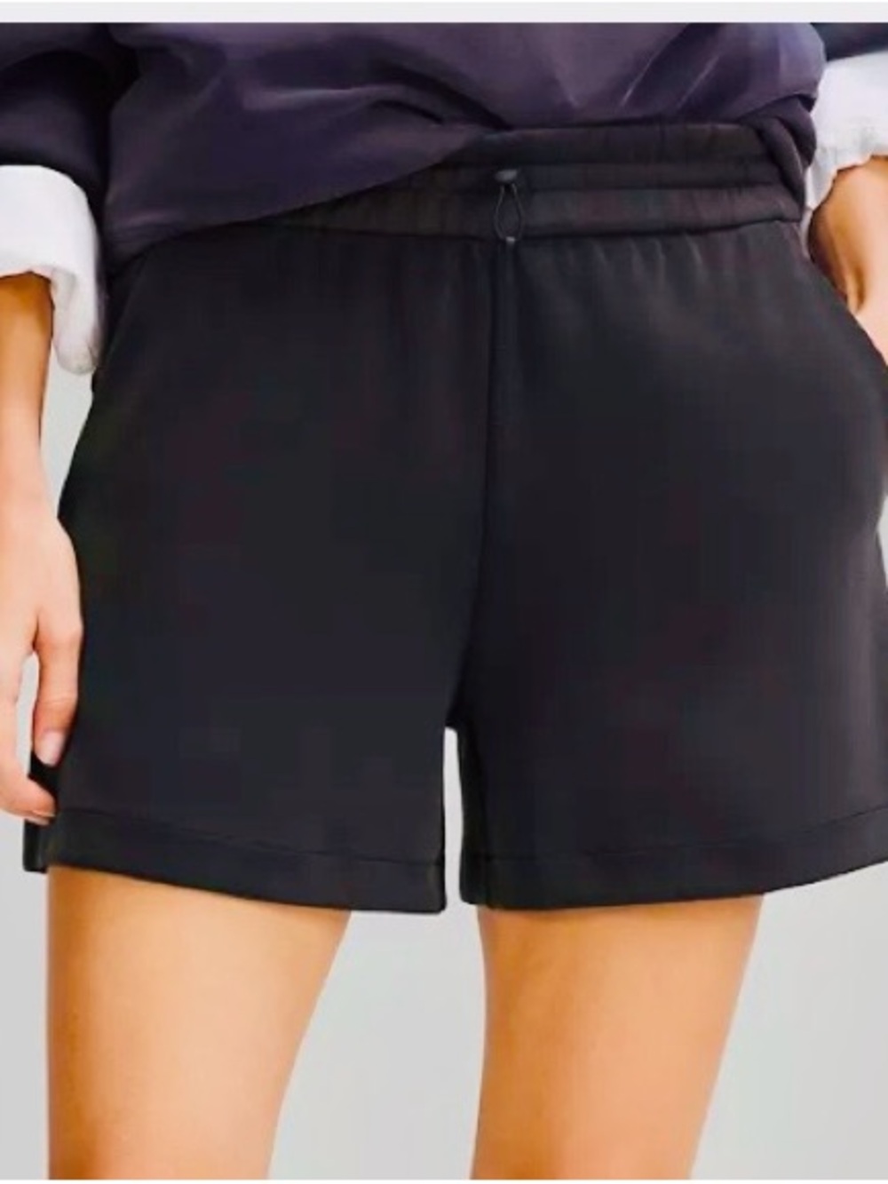 NWT Lululemon Softstreme high rise 4” shorts soft black sz 10